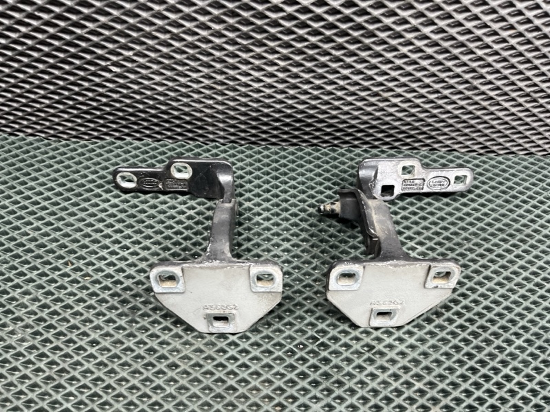 Петля двери багажника Land Rover Range Rover (L405, 2016г.)
