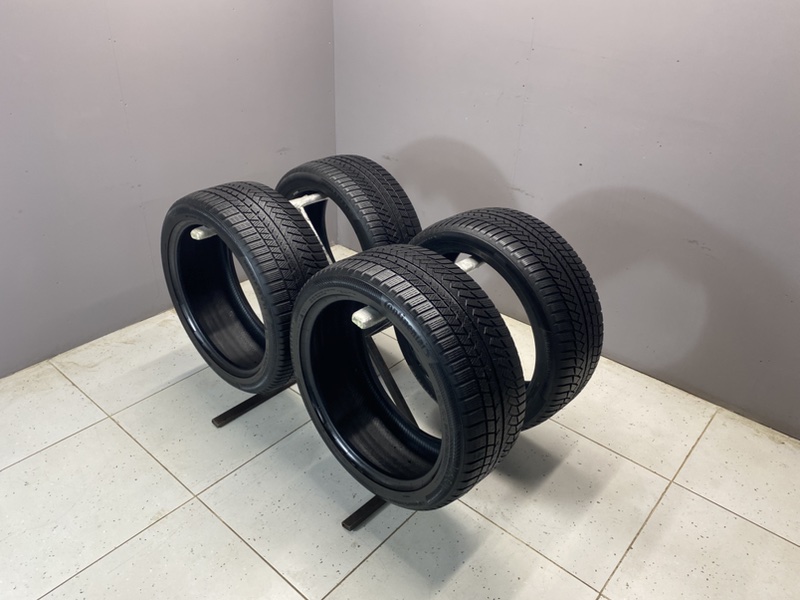 Комплект шин Land Rover Range Rover Sport (L461, 2024г.)