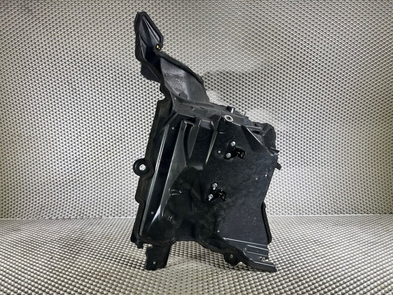 Щит моторного отсека Land Rover Range Rover Sport (L461, 2024г.)