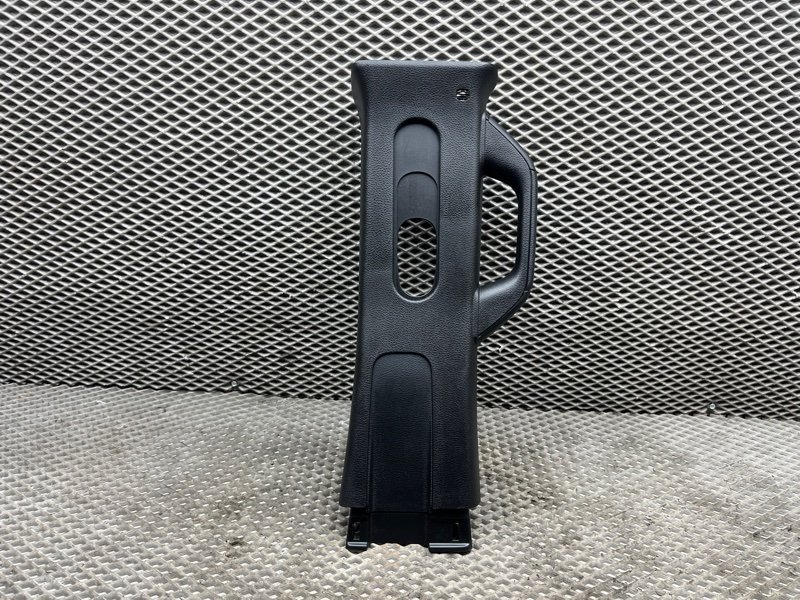 Обшивка центральной стойки Jeep Wrangler (JL, 2025г.)