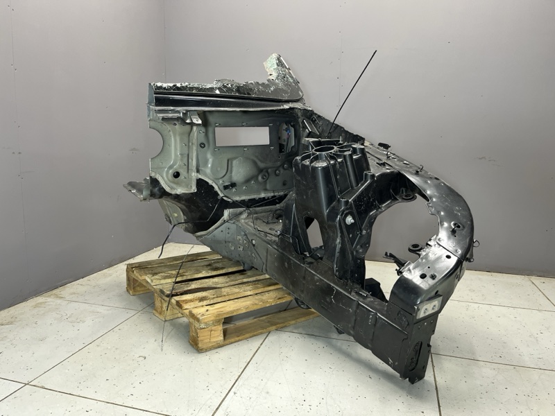 Четверть Land Rover Range Rover Sport (L461, 2025г.)