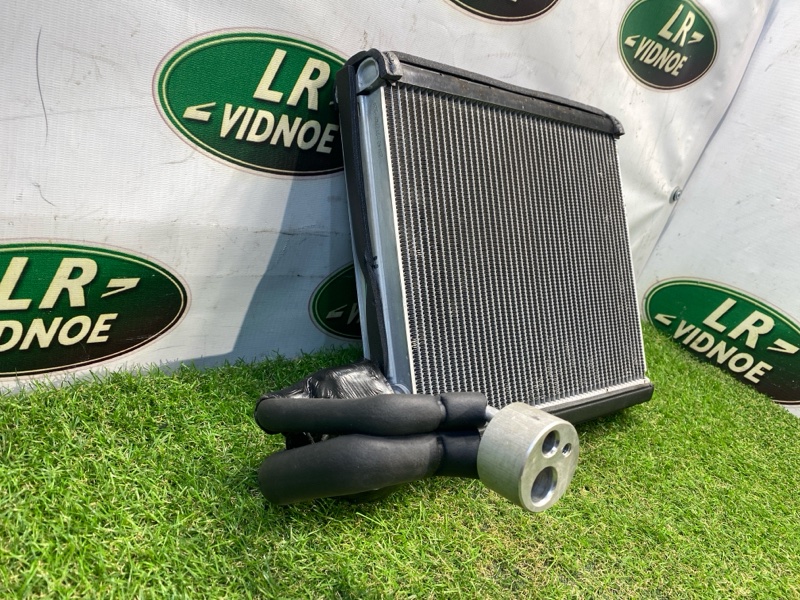 Испаритель кондиционера Land Rover Range Rover (L405, 2017г.)