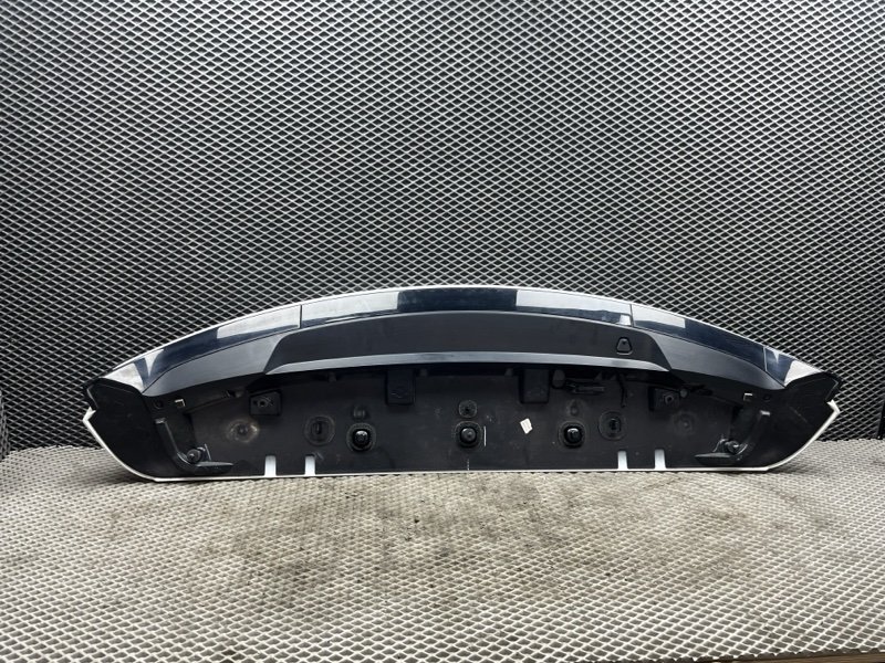Спойлер крышки багажника Land Rover Discovery Sport (L550, 2018г.)