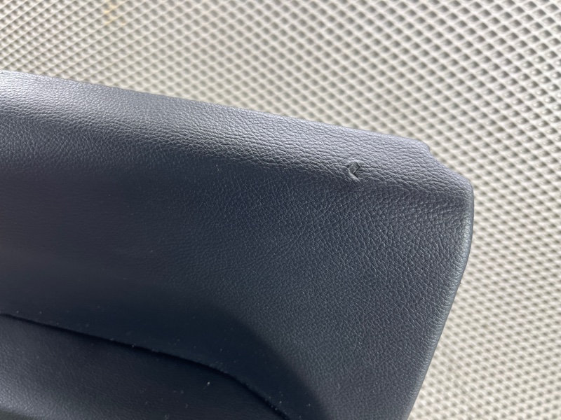 Обшивка двери Jeep Wrangler (JL, 2019г.)