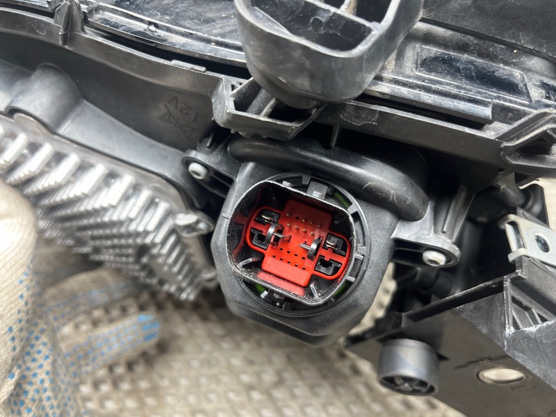 Фара светодиодная Land Rover Range Rover Sport (L461, 2023г.)