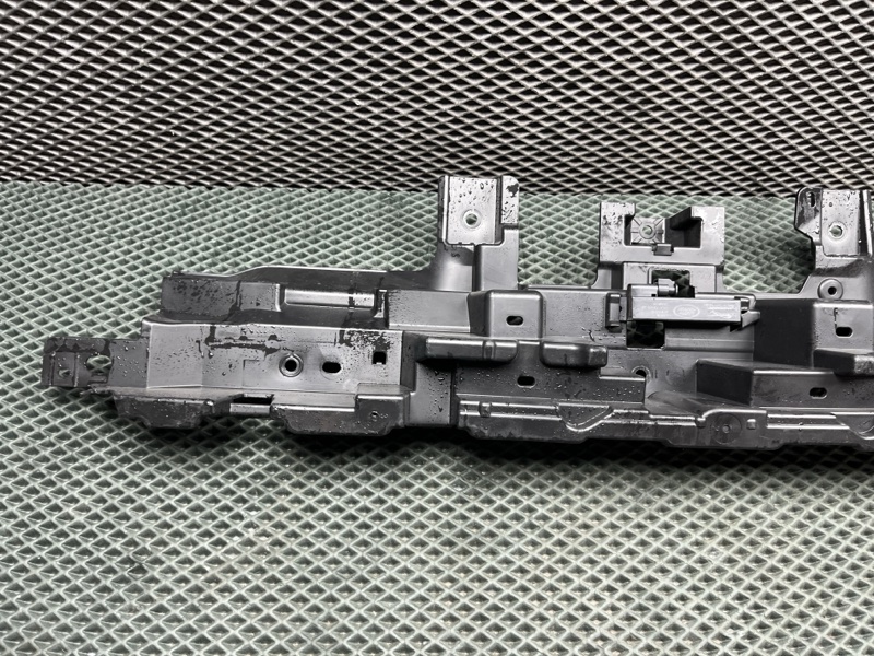 Крепление бампера Land Rover Range Rover Sport (L461, 2025г.)