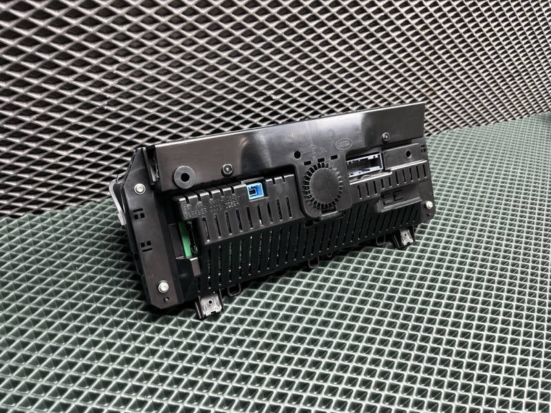 Панель приборов (щиток) Land Rover Range Rover (L405, 2016г.)