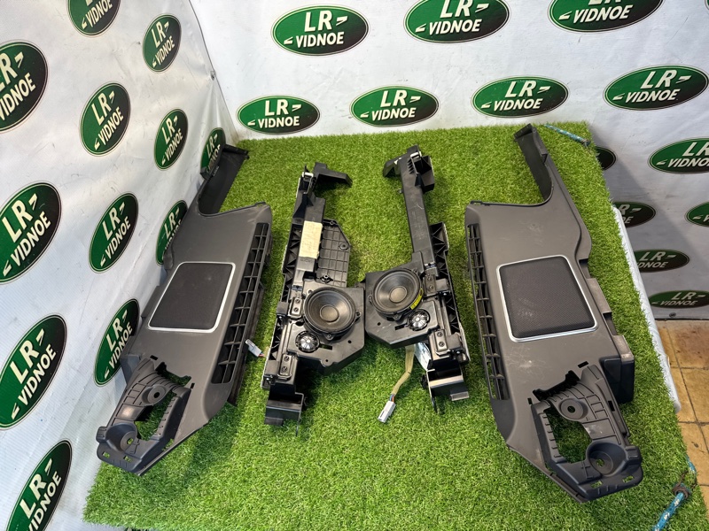 Кронштейн багажника под динамики Land Rover Range Rover (L405, 2018г.)