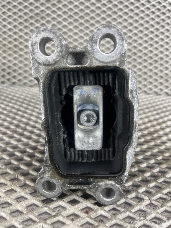 Подушка АКПП Land Rover Range Rover Sport (L461, 2024г.)
