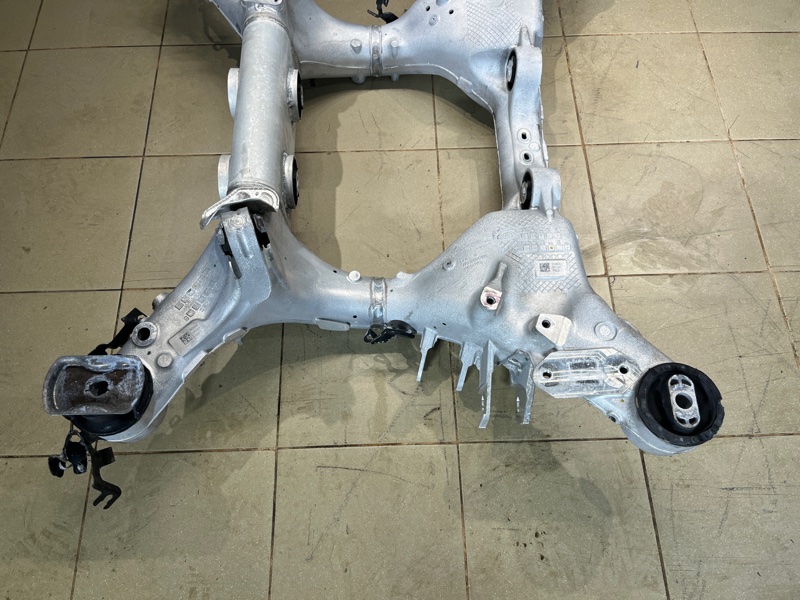 Подрамник Land Rover Range Rover Sport (L461, 2024г.)