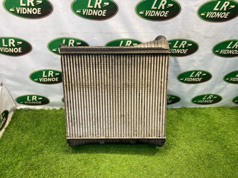 Интеркулер Land Rover Range Rover (L322, 2010г.)