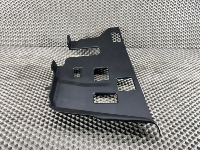 Обшивка салона Land Rover Range Rover Sport (L461, 2024г.)