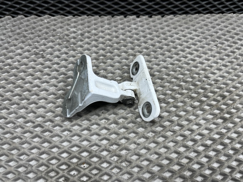 Петля двери Land Rover Range Rover Sport (L494, 2017г.)