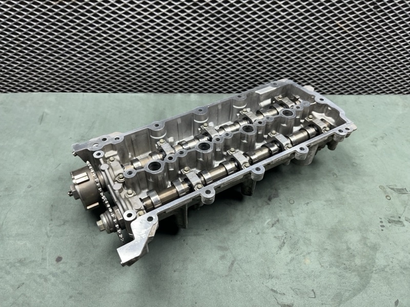 Крышка распредвала Land Rover Discovery Sport (L550, 2016г.)