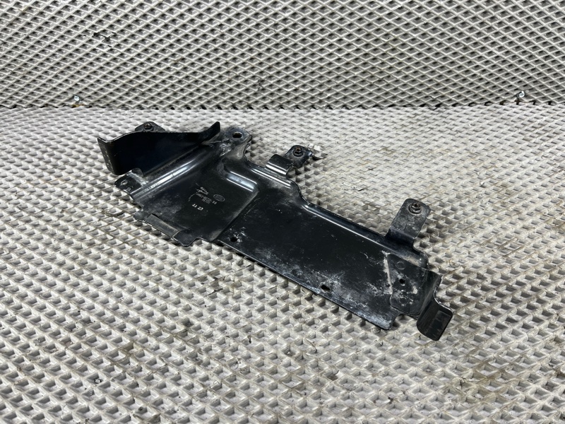 Кронштейн (крепление) Land Rover Range Rover Sport (L461, 2024г.)