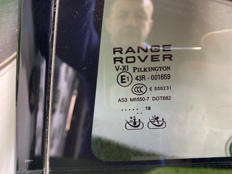 Стекло двери Land Rover Range Rover (L405, 2018г.)
