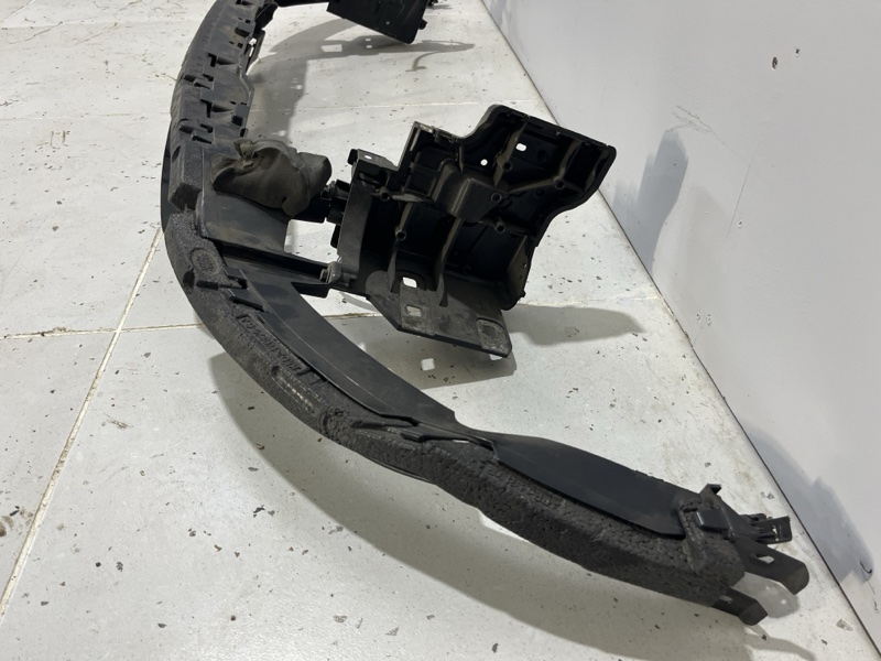 Крепление бампера Land Rover Range Rover Evoque (L551, 2020г.)