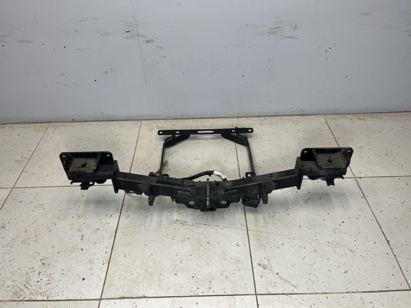 Балка фаркопа Land Rover Range Rover Sport (L494, 2015г.)