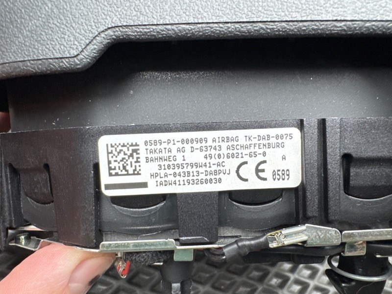 Подушка безопасности в руль Land Rover Range Rover Sport (L494, 2020г.)
