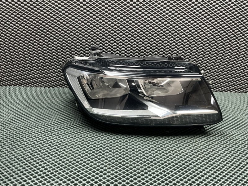Фара Volkswagen Tiguan (MK2, 2018г.)