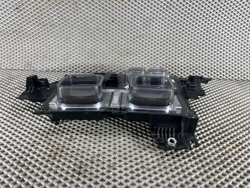 Фара Land Rover Defender (L663, 2020г.)