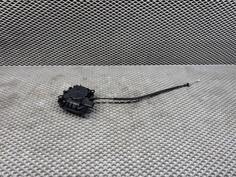 Доводчик двери багажника Land Rover Range Rover Sport (L461, 2024г.)