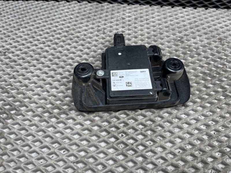 Датчик мертвых (слепых) зон Land Rover Discovery Sport (L550, 2018г.)