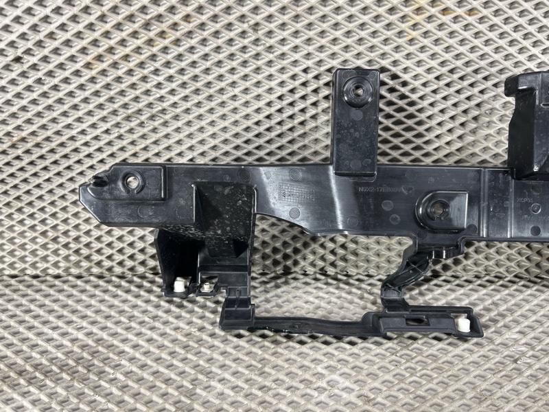 Крепление бампера Land Rover Range Rover Sport (L461, 2024г.)