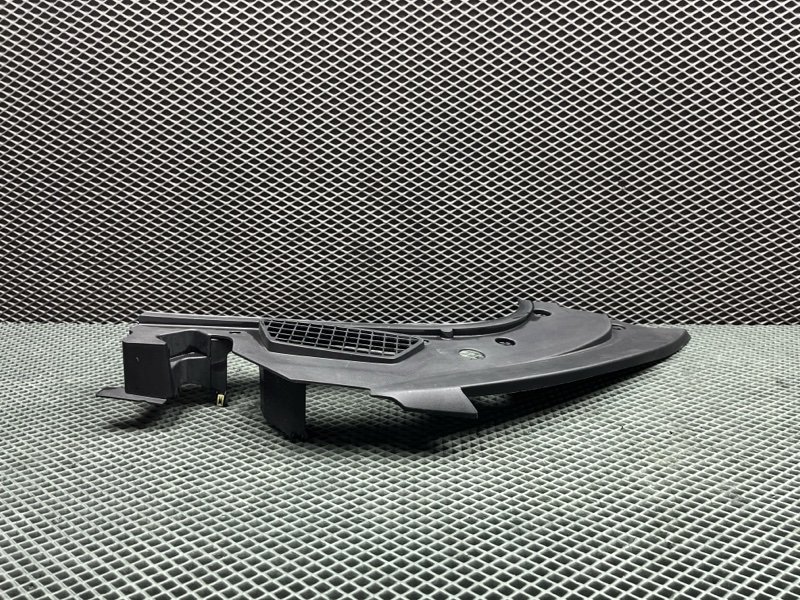 Пластик моторного отсека Land Rover Range Rover Sport (L461, 2025г.)