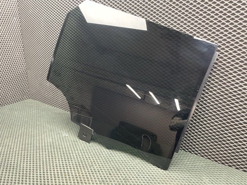 Стекло двери Land Rover Range Rover Sport (L461, 2025г.)