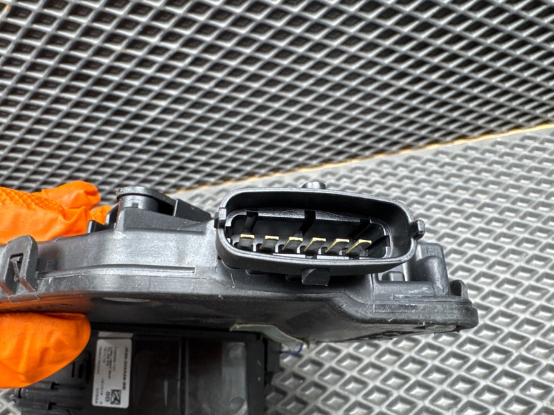 Замок двери Land Rover Range Rover Sport (L494, 2020г.)