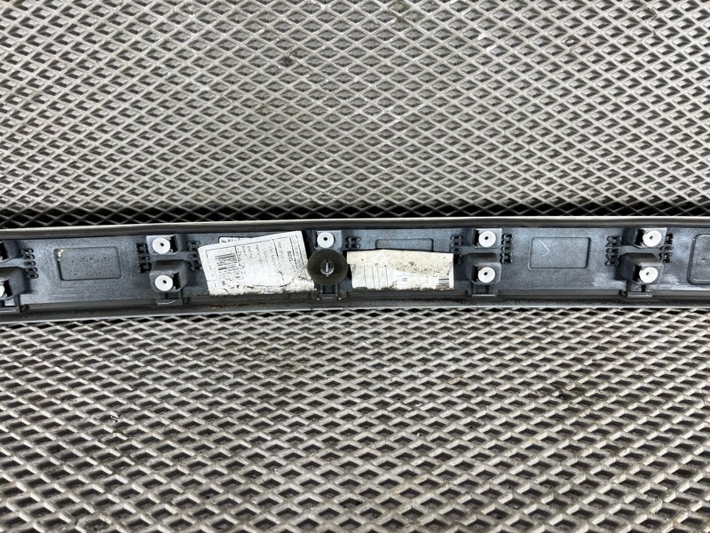 Накладка крышки багажника Land Rover Range Rover Sport (L320, 2011г.)