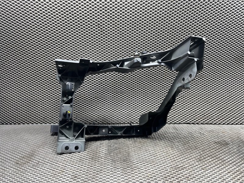 Крепление фары (кронштейн фары) Land Rover Range Rover Sport (L461, 2024г.)