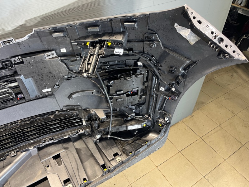 Бампер Land Rover Range Rover Sport (L461, 2024г.)