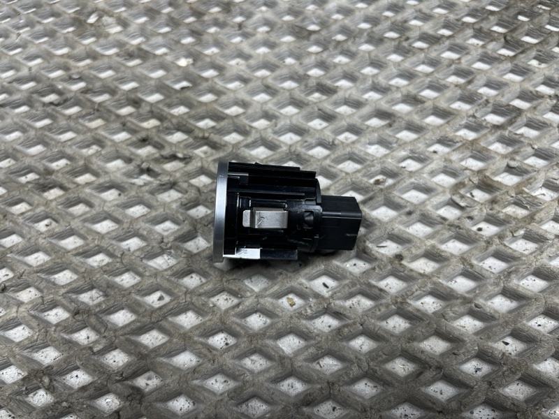 Кнопка Land Rover Range Rover Sport (L494, 2020г.)