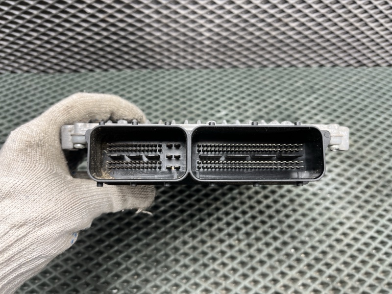 Блок управления двигателем Land Rover Range Rover Sport (L494, 2015г.)
