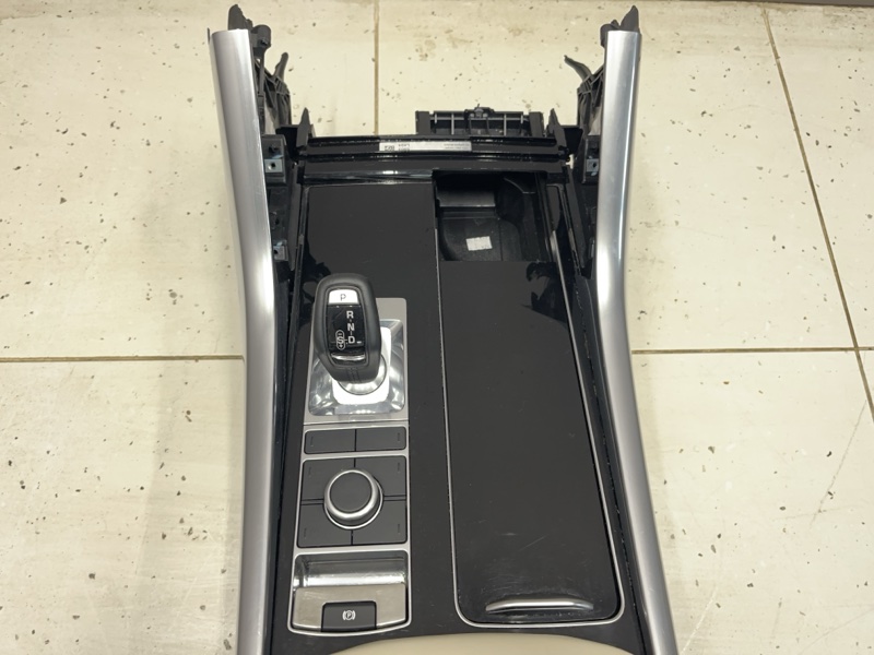 Консоль центральная Land Rover Range Rover Sport (L494, 2021г.)