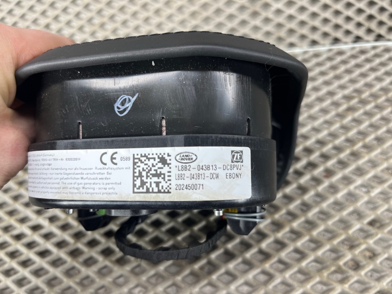 Подушка безопасности в руль Land Rover Defender (L663, 2020г.)