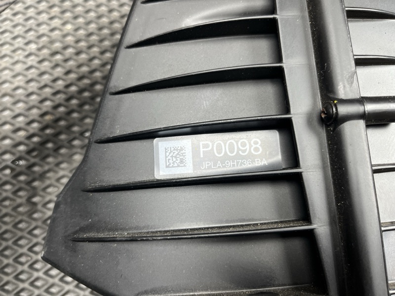 Корпус воздушного фильтра Land Rover Range Rover Sport (L494, 2020г.)