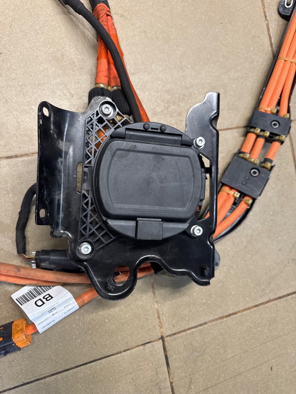 Зарядное гнездо Land Rover Range Rover Sport (L461, 2024г.)
