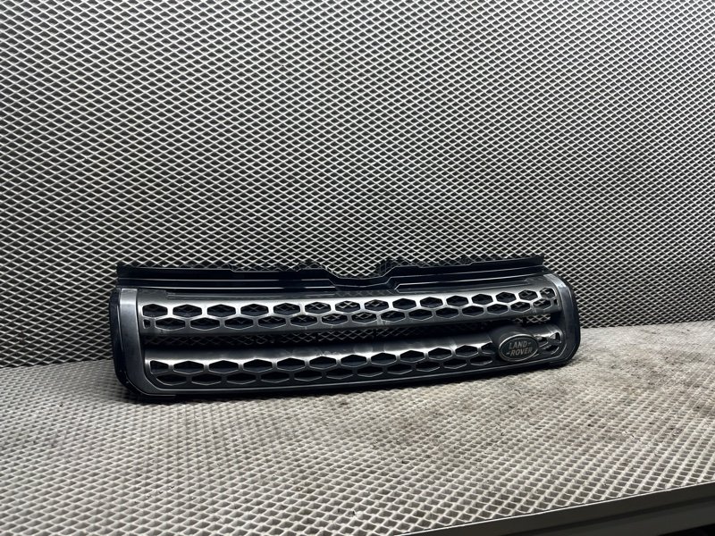Решетка радиатора Land Rover Range Rover Evoque (L538, 2017г.)