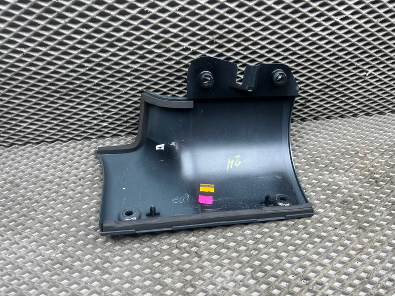 Накладка стойки лобового стекла Jeep Wrangler (JL, 2025г.)