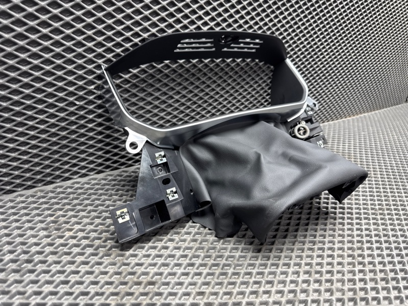 Рамка панели приборов Land Rover Range Rover Sport (L494, 2020г.)