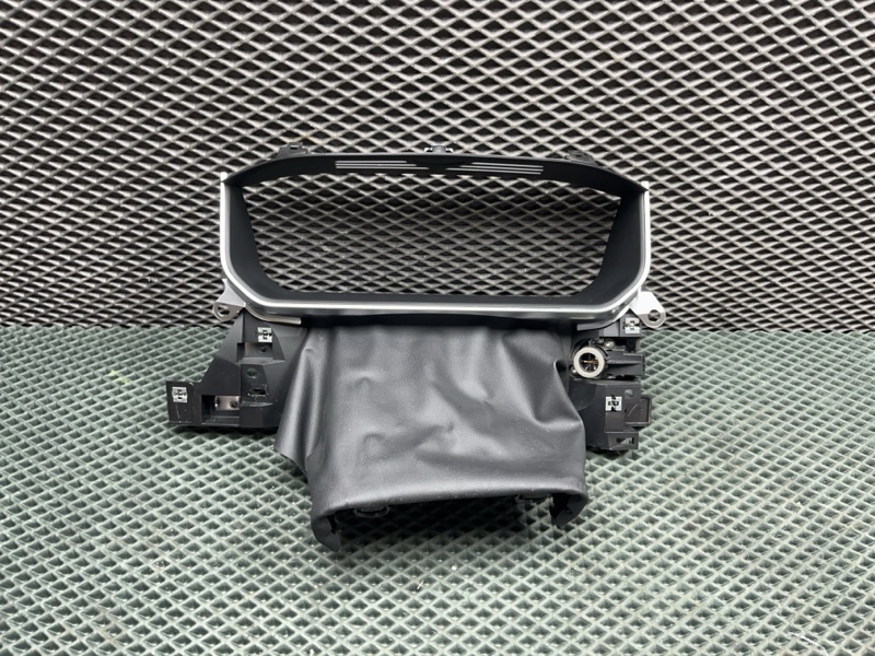 Рамка панели приборов Land Rover Range Rover Sport (L494, 2021г.)
