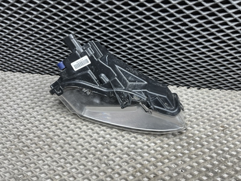 Фара противотуманная Land Rover Discovery Sport (L550, 2018г.)
