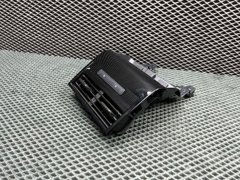 Дефлектор обдува салона Land Rover Range Rover Sport (L461, 2025г.)