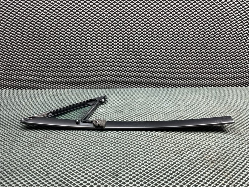 Стекло двери Land Rover Range Rover Sport (L461, 2025г.)
