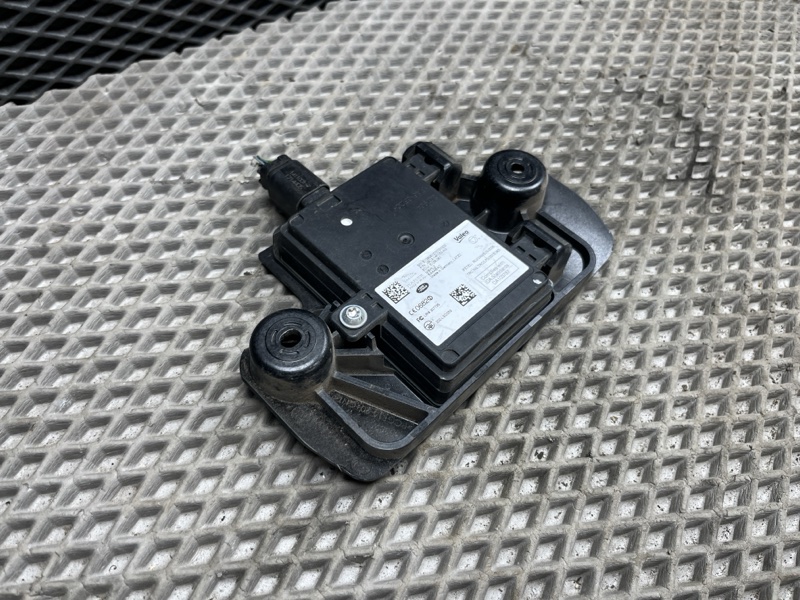 Датчик мертвых (слепых) зон Land Rover Discovery Sport (L550, 2018г.)