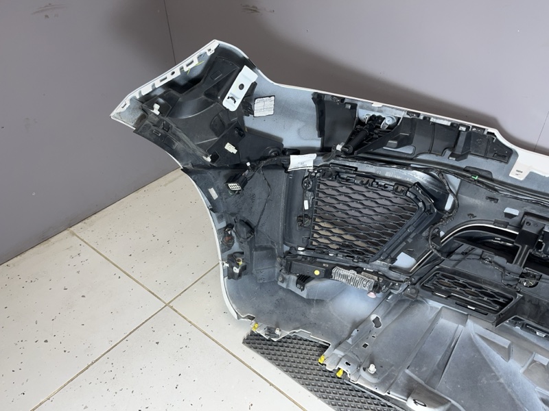 Бампер Land Rover Range Rover Sport (L494, 2021г.)