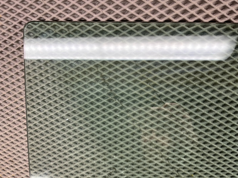 Стекло двери Land Rover Defender (L663, 2020г.)